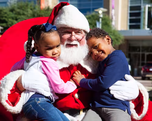 Holiday in the Plaza