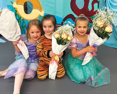 Genevieve Schreiber, Mallon Flowers, Caroline Schlosser