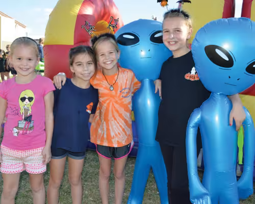 Ryann Weber, Cara Manry, Reagan Weber, Jessica Jones