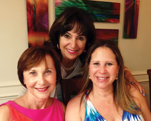 Vicky Dyer-Smith, Rachel Kades, Mady Kades