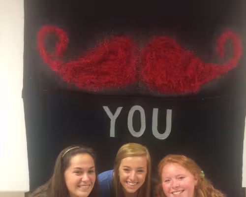 (From left) yearbook senior leaders Emma Prestage, Schlea Thomas, and Sara White.