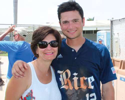 Kirby Taylor, Gina Taylor