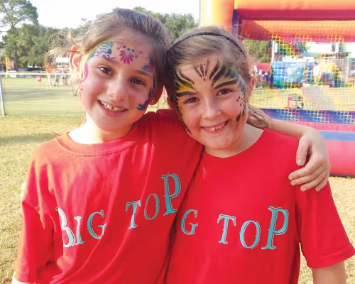 Mia Laviage, Jacqueline Wylie