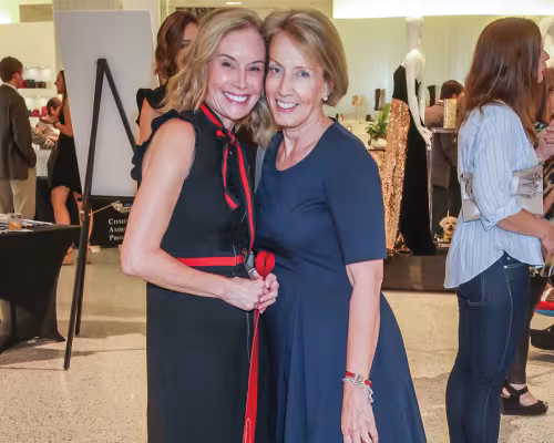 Wendy Chiles, Lisa Coffin