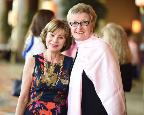 Raghda Henthorne, Vicki Fullerton