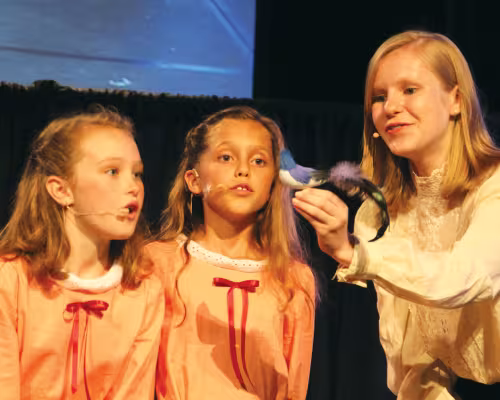 Katie Lewis, Katelyn Fiegel and Ana Passmore