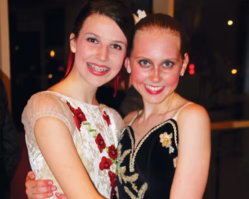 Charlotte Tomlinson, Emily Healey