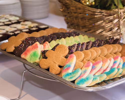 A goodie table of desserts
