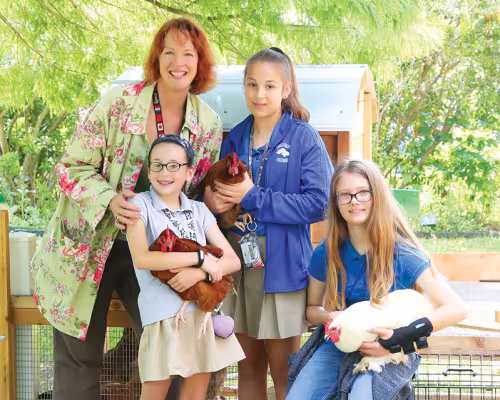 Izzy Perkins, Angela Roth, Riley Tackett, Izzy Thrash