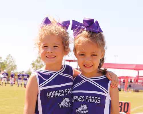 Meg Dellinger, Hannah Summers