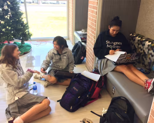 Savannah Marks, Natalie Castillo, Vianca Sula