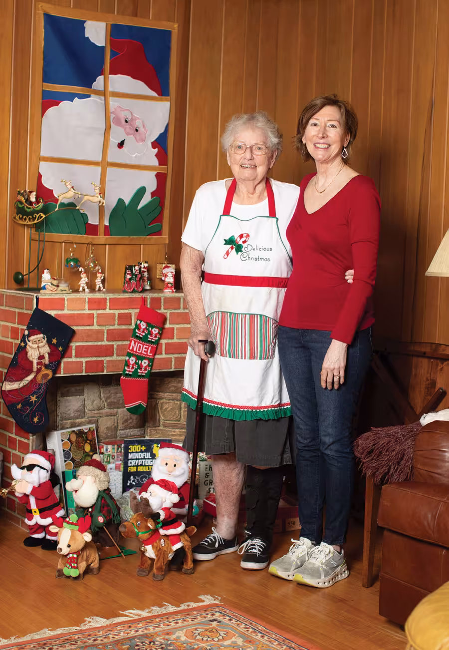 Leila Reynolds, Carol Gilmore