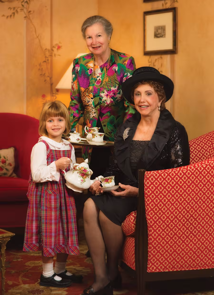 Helena Khuri, Lily Khuri, Helen Streaker