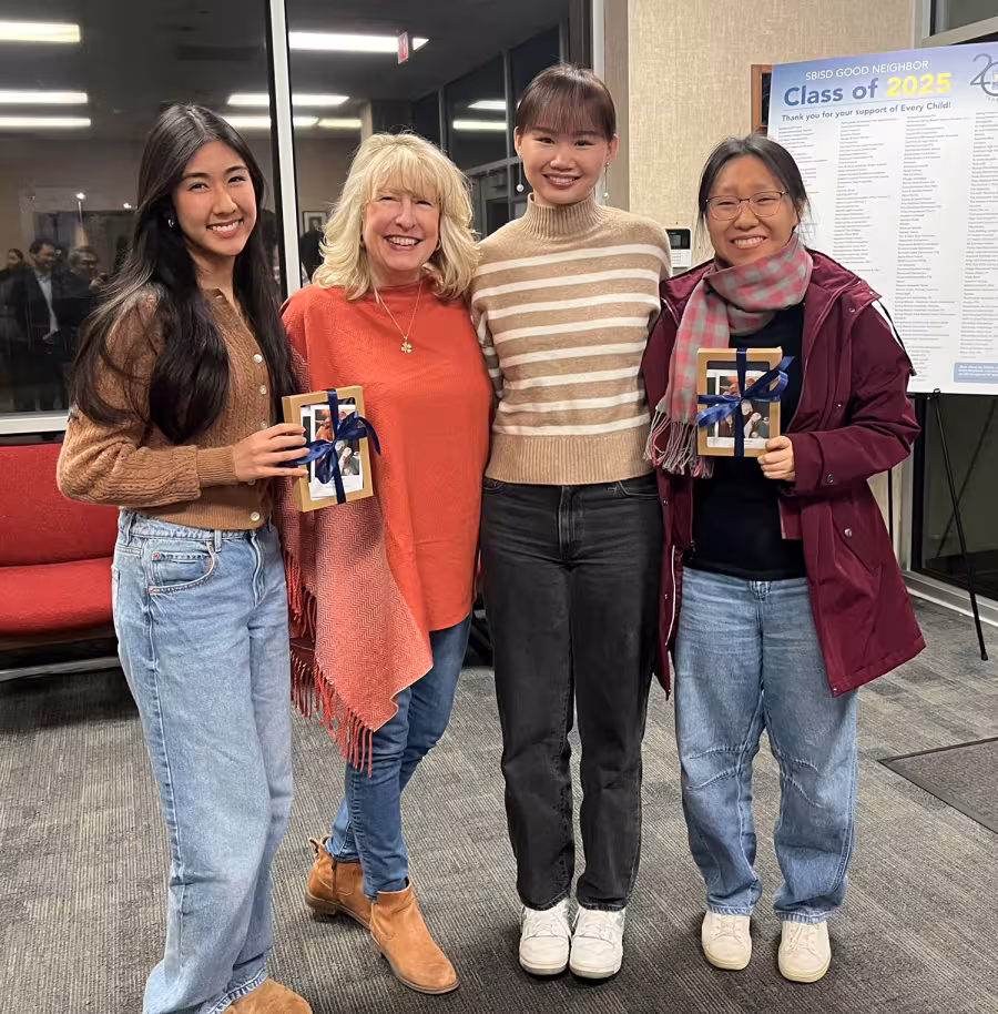 Arkana Anwar, Elisa Barry, Kassia Tan, and Annabelle Cai